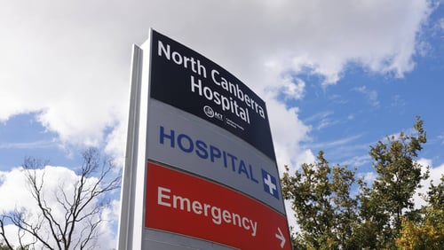 canberra hsopital sign